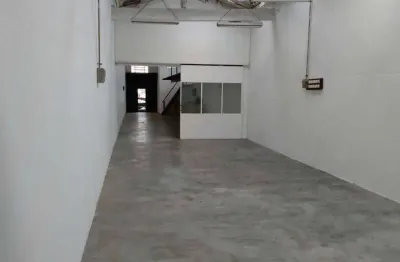 Casa comercial com 2 salas para alugar na rua fernandes moreira, 826, chácara santo antônio, são paulo por r$ 6.006