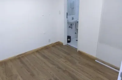 Sala comercial com 4 salas para alugar na rua alexandre dumas, 1268, vila homero thon, santo andré por r$ 2.009
