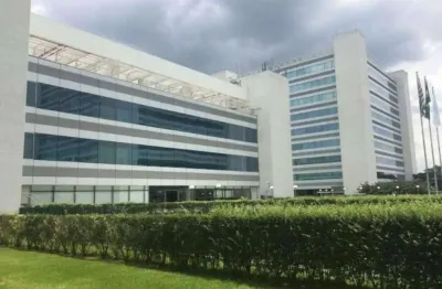 Sala comercial com 1 sala para alugar na avenida maria coelho aguiar, 215, jardim são luís, são paulo por r$ 142.211