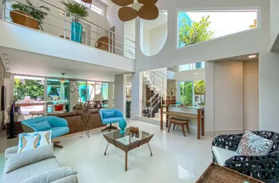 Casa próxima à praia no condomínio da riviera de são lourenço