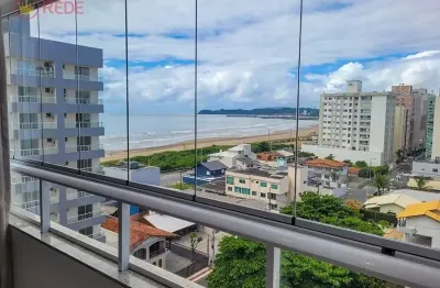 Seu novo lar à beira-mar, no centro de navegantes, apenas 80 metros da praia