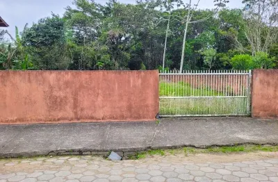 Oportunidade imperdivel, terreno de esquina com 300m² no bairro meia praia em navegantes