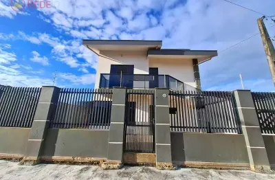 Excelente sobrado de esquina no bairro gravata averbado com piscina!!