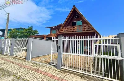 02 chalés para venda com excelente área de lazer a 100 metros da praia!!