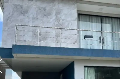 Vendo ou alugo linda casa localizada no condomínio quinta das marinas