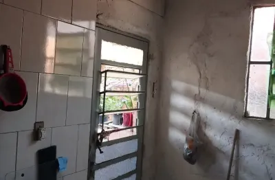 Casa à venda na Estrada General Olímpio da Fonseca, 88, Olinda, Nilópolis