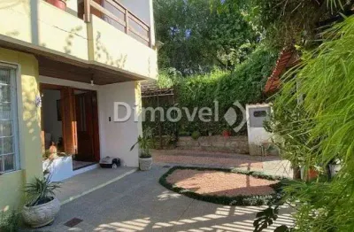 Casa com 3 quartos à venda na rua liberal, 1375, tristeza, porto alegre por r$ 640.000