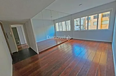 Apartamento com 2 quartos à venda na rua duque de caxias, 1303, centro histórico, porto alegre por r$ 388.000