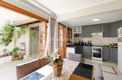 Casa em condomínio fechado com 3 quartos à venda na rua doutor pereira neto, 2057, tristeza, porto alegre por r$ 795.000