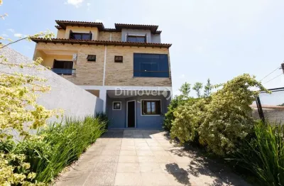 Casa com 3 quartos à venda na rua dos carijós, 324, espírito santo, porto alegre por r$ 699.000
