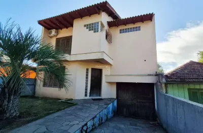 Casa com 3 quartos à venda na rua doutor pereira neto, 1172, tristeza, porto alegre por r$ 2.022.000