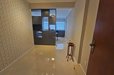 Sala comercial à venda na rua uruguai, 335, centro histórico, porto alegre por r$ 140.000