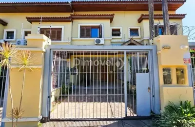 Casa com 3 quartos à venda na rua doutor mário totta, 332, tristeza, porto alegre por r$ 900.000
