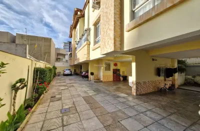 Casa em condomínio fechado com 3 quartos à venda na rua doutor armando barbedo, 1114, tristeza, porto alegre por r$ 760.000