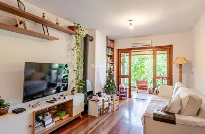 Apartamento com 2 quartos à venda na rua doutor dias de carvalho, 340, tristeza, porto alegre por r$ 680.000