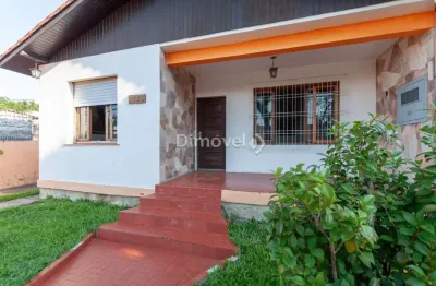 Casa com 3 quartos à venda na rua doutor mário totta, 1325, tristeza, porto alegre por r$ 807.000