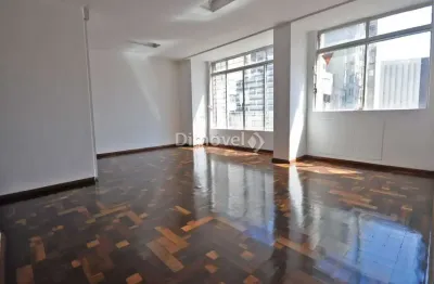Apartamento com 2 quartos à venda na rua marechal floriano peixoto, 386, centro histórico, porto alegre por r$ 250.000