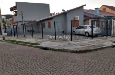 Casa com 5 quartos à venda na avenida alcibiades martins da rocha, 1885, aberta dos morros, porto alegre por r$ 580.000