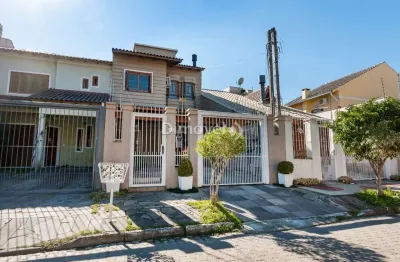 Casa com 3 quartos à venda na rua norival paranaguá de andrade, 41, hípica, porto alegre por r$ 585.000