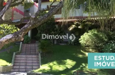 Casa em condomínio fechado com 3 quartos à venda na rua professor antônio josé remião, 15, espírito santo, porto alegre por r$ 1.260.000
