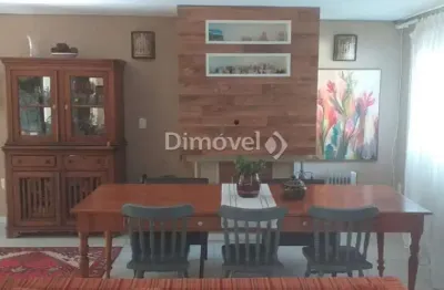 Casa em condomínio fechado com 3 quartos à venda na rua doutor arnaldo da silva ferreira, 410, jardim isabel, porto alegre por r$ 739.000