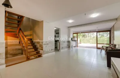 Casa com 4 quartos à venda na rua teresa cristo, 102, tristeza, porto alegre por r$ 1.060.000