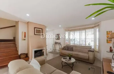 Casa com 3 quartos à venda na rua josé gomes, 54, tristeza, porto alegre por r$ 957.000
