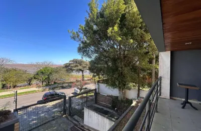 Casa com 3 quartos para alugar na avenida guaíba, 4670, vila assunção, porto alegre por r$ 7.000