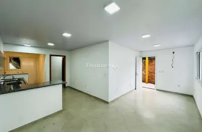 Casa com 2 quartos para alugar na avenida vereador roberto landell de moura, 225, campo novo, porto alegre por r$ 2.500