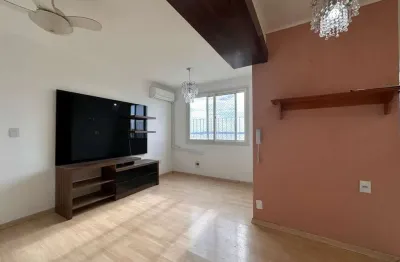Apartamento com 2 quartos para alugar na Avenida Wenceslau Escobar, 2034, Tristeza, Porto Alegre por R$ 2.400