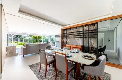 Apartamento com 3 quartos para alugar na Rua Doutor Possidônio Cunha, 165, Vila Assunção, Porto Alegre por R$ 19.900