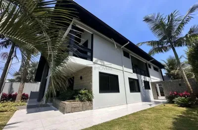 Casa com 4 quartos à venda na Rua Vereador Alfredo Zimmermann, 157, Floresta, Joinville