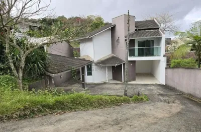 Casa com 4 quartos à venda na Rua Alegrete, 102, Floresta, Joinville