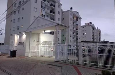 Lindo apartamento no centro de penha ,próximo aos principais comércios da região,farmácia,padaria,posto de combustível, loja de utilidades ,restaurante ,banco ,posto de saúde, esse imóvel é pra vc que