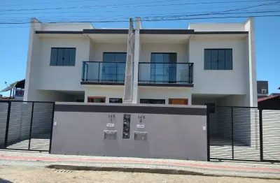 Sobrado geminado próximo à praia - praia da armação, penha sc