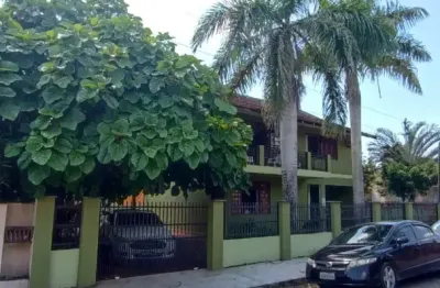 Casa com 3 quartos à venda na Avenida Nereu Ramos, 1317, Armação, Penha