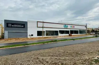 Aluga-se loja com pé-direito duplo – 273 m² – paranoá ao lado da acadeimia ultra  - aluga-se loja com pé-direito duplo – 273 m² – paranoá ao lado da acadeimia ultra
