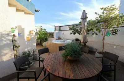 Sqn 213 bloco i - cobertura 4 quartos sendo 4 suites, com habite-se  na asa norte  com 290 m² com 2 vagas de garagem aceita financiamento