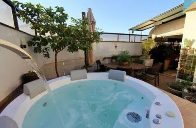 Sqn 213 bloco i - cobertura 4 quartos a venda na asa norte  sendo 4 suites, vazada com habite-se  na asa norte  com 290 m² com 2 vagas de garagem aceita financiamento