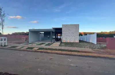 Df 140 jardim botanico - condomínio le grand jardin – jardim botanico df 140  lotes  e projetos das casas assinadas à venda e já pré provado junto ao brb para a construção imediata.