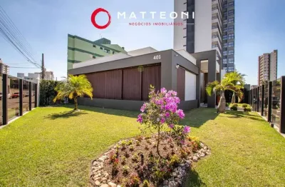 Casa espaçosa com piscina e área para escritório: conforto e versatilidade