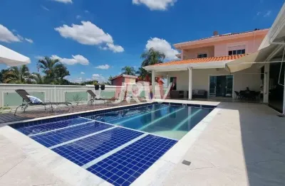 Casa a venda no terras de itaici na cidade de indaiatuba mosteiro de itaici. casa sobrado com 1000m2 de terreno sendo com 4 suítes em condomínio fecha