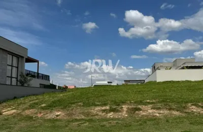 Terreno a venda no condomínio villa dos pinheiros na cidade de indaiatuba