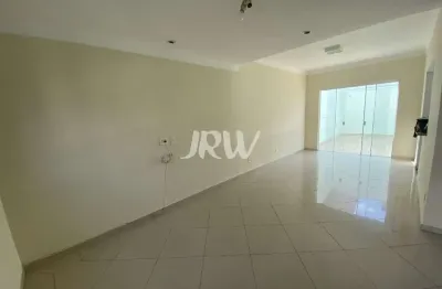 Sobrado a venda no condomínio villadio di itaicino bairro de itaici na cidade de indaiatuba -sp  área terreno 150 m² área constrída 150 m²  3 quartos