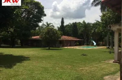 Chacara de recreio ingá   metragem 5.640,00 m².   2 dormitórios sendo 1 suíte, 1 sala, wc interno e externo, 3 vagas de garagem   a chácara está localizada entre dois condomínios fechados e faz fundo 