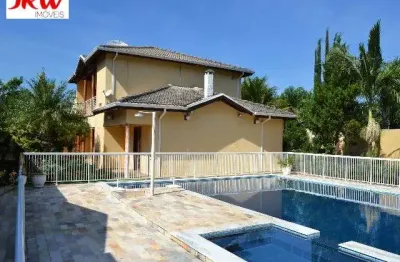 Chácara vale das laranjeiras  casa principal: 4 suítes e mais 3 suítes no anexo, móveis planejados nos quartos, banheiro, e na cozinha, adega, lareira e capela.  casa caseiro: 2 dormitórios, 1 banheir