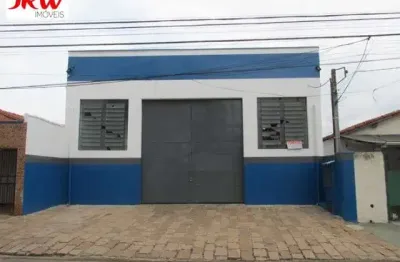 Galpão comercial vila brizzola  galpão com 250m² de construção, com uma pequena casa de 60m², 3 cômodos com 2 banheiros, próximo a av. dos indaiás.