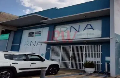 Salåo comercial na principal avenida da cidade indaiatuba