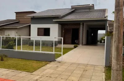 Casa alvenaria, zona sul, com 03 dormitórios,balneário rincão