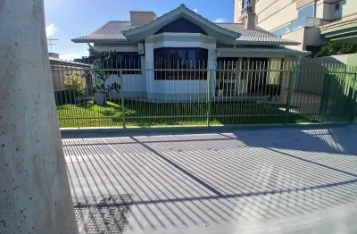 Casa alvenaria, alto padrão, bairro urussanguinha em araranguá/sc.